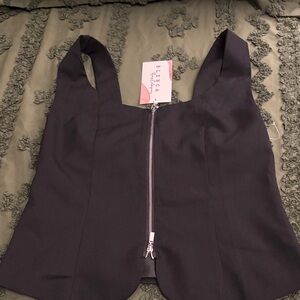 Black Zippered Sleeveless Top